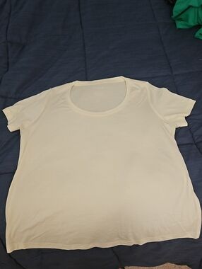 Wool& Stella Signature T, EUC